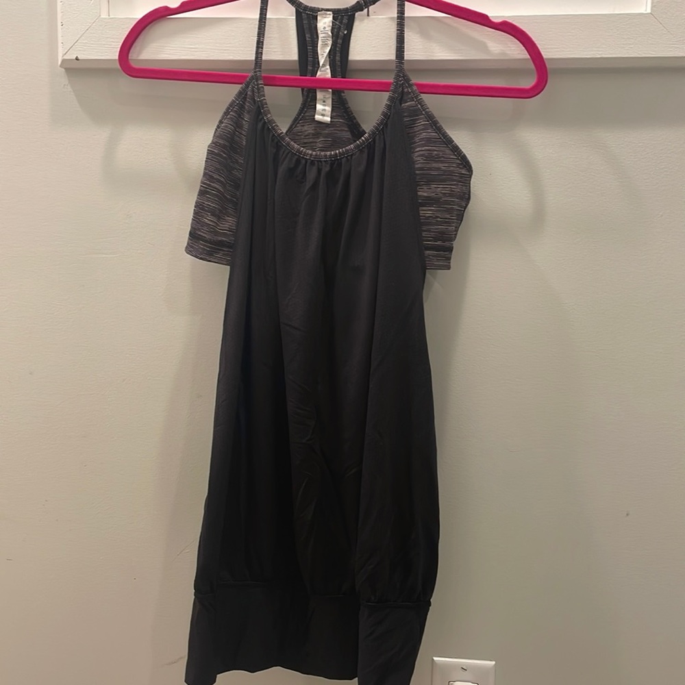 Lululemon top